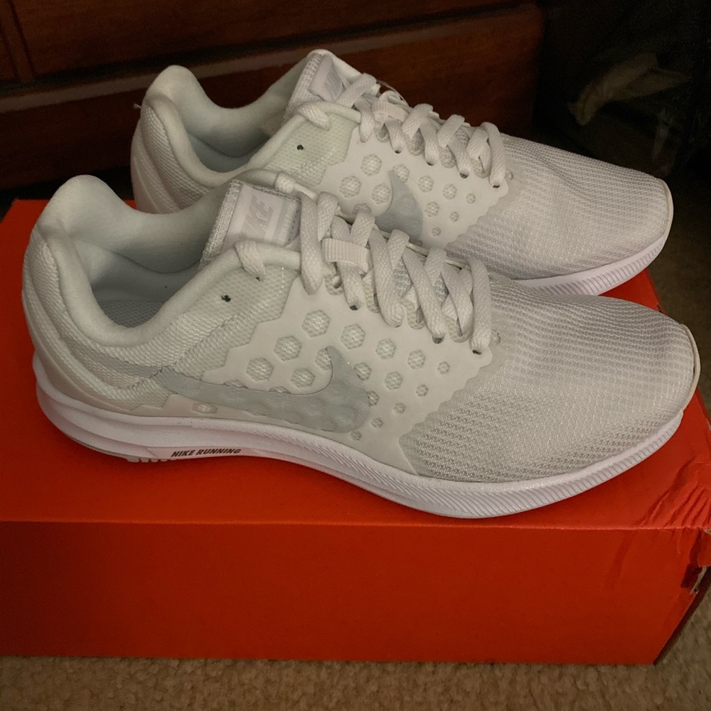 COPY - Women’s White Nikes